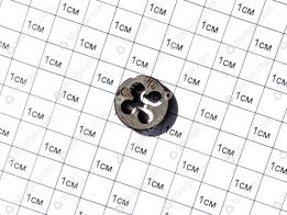 Плашка 1/4" 19Н